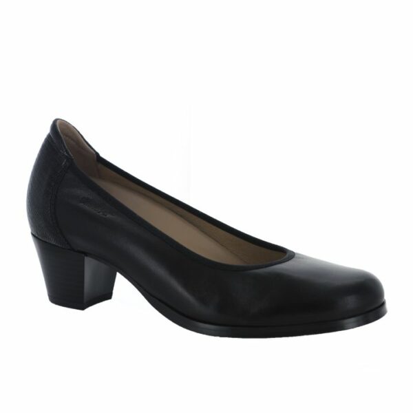 Cinnamon Gun Black Women